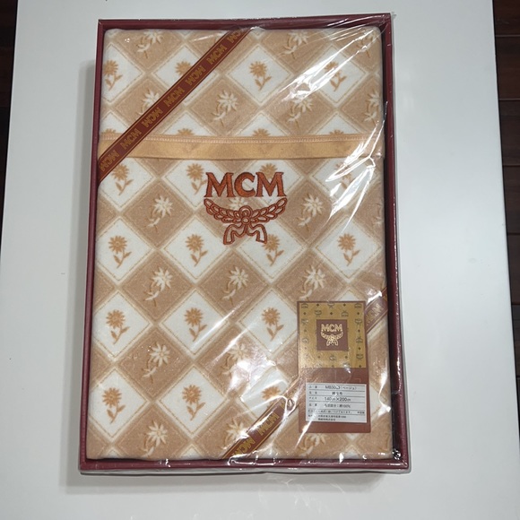 MCM blanket - Picture 2 of 12